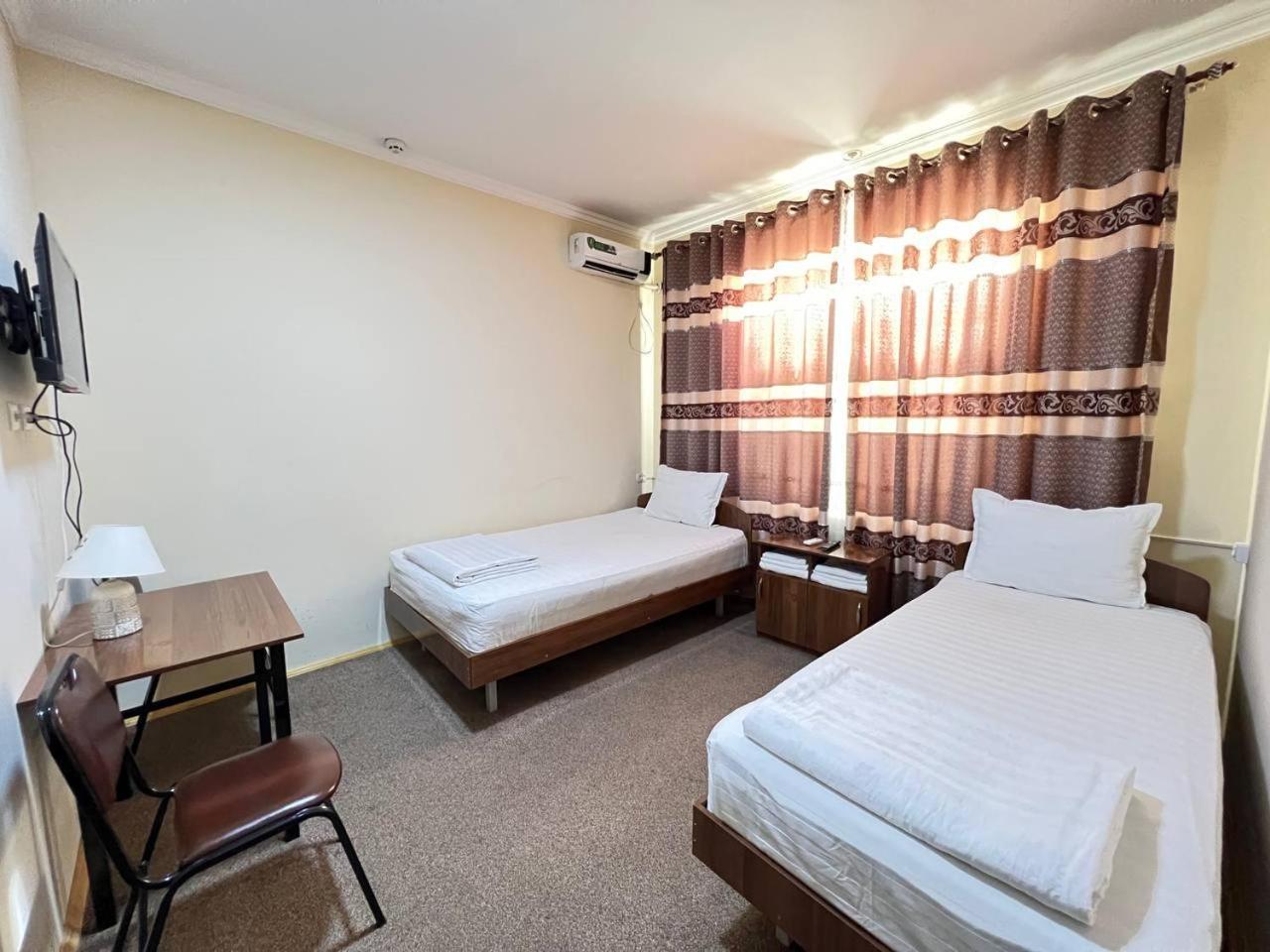 Orom Hotel Fergana Exteriér fotografie
